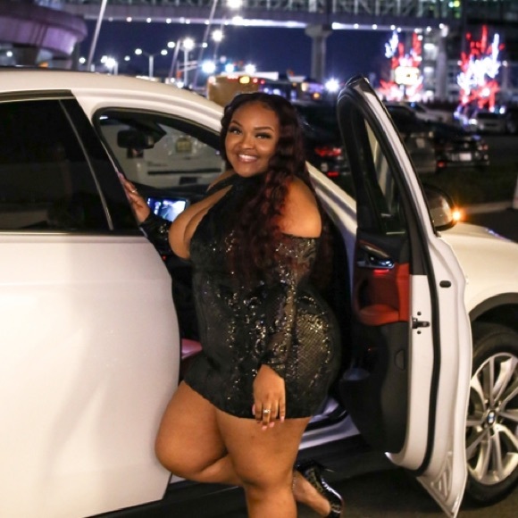 Women's Cold Shoulder Choker Keyhole Sequin Dress - Picture 3 of 3